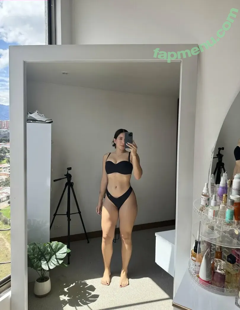 Laura02av nude photo #0036 (Laura Amaya)