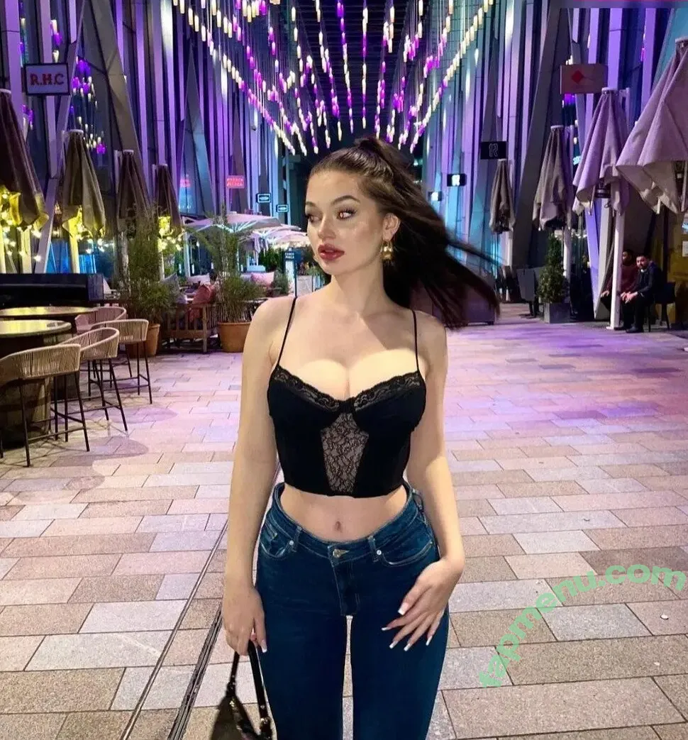 lauraa_.fl nude photo #0020 (lauraa_.fl)