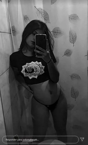 lauratavora / gabyguterres2021 / umapave nude photo #0020