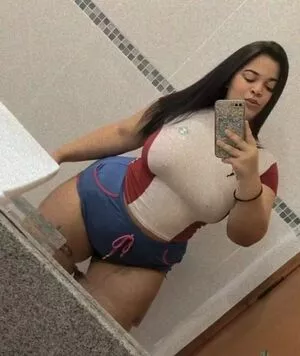 lauratavora / gabyguterres2021 / umapave nude photo #0021