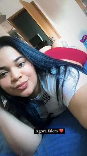 lauratavora / gabyguterres2021 / umapave nude photo #0022