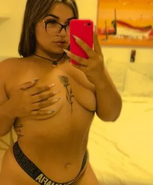 lauratavora / gabyguterres2021 / umapave nude photo #0056