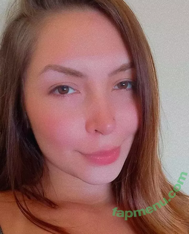 lauratavora nude photo #0041 (gabyguterres2021 / umapave)