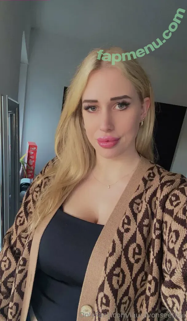 lauravonseethal nude photo #0030 (reel)