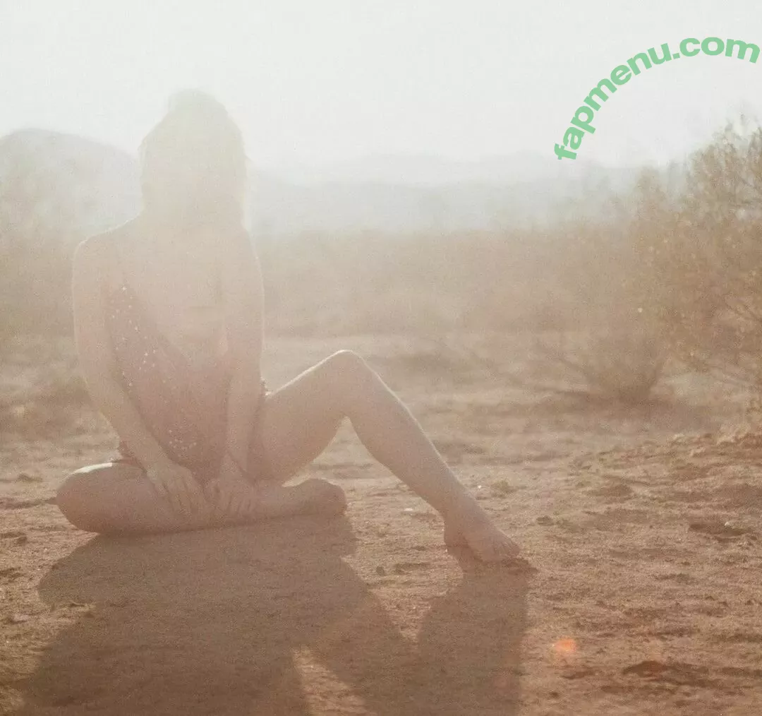Lauren Bonner nude photo #0133 (laurenbonnerofficial / laurenybonner)