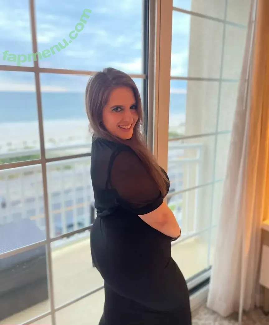 Lauren Colella Polun nude photo #0025 (its_laurenonair / laurenonair)