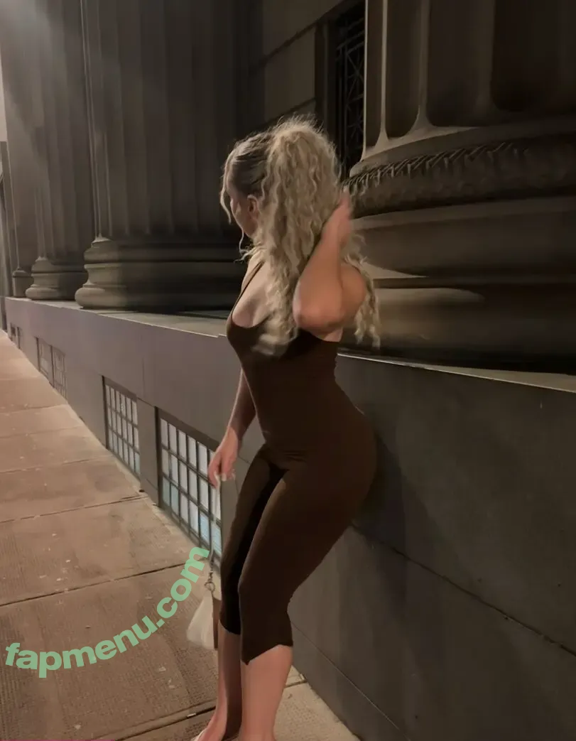 Lauren Duffy nude photo #0043 (Green Dress Girl / laurenduff_y)