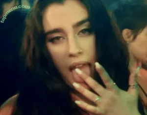 Lauren Jauregui / laurenjauregui nude photo #0209