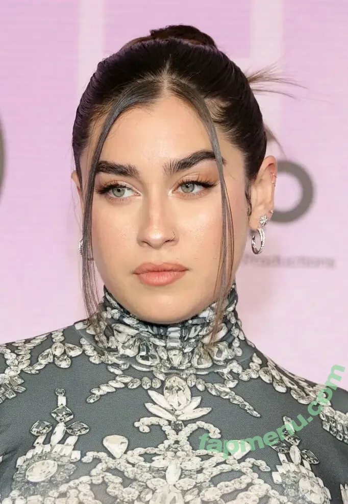 Lauren Jauregui nude photo #0182 (laurenjauregui)