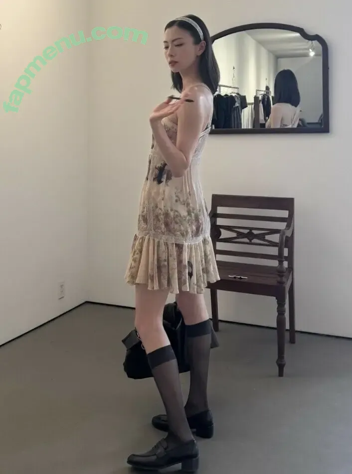 Lauren Tsai nude photo #0377 (laurentsai)