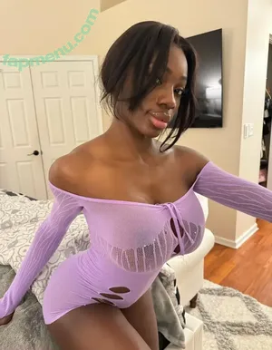  nude photo #0005