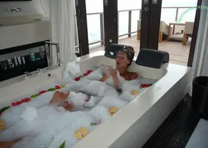 Laury Thilleman / laurythilleman nude photo #0023