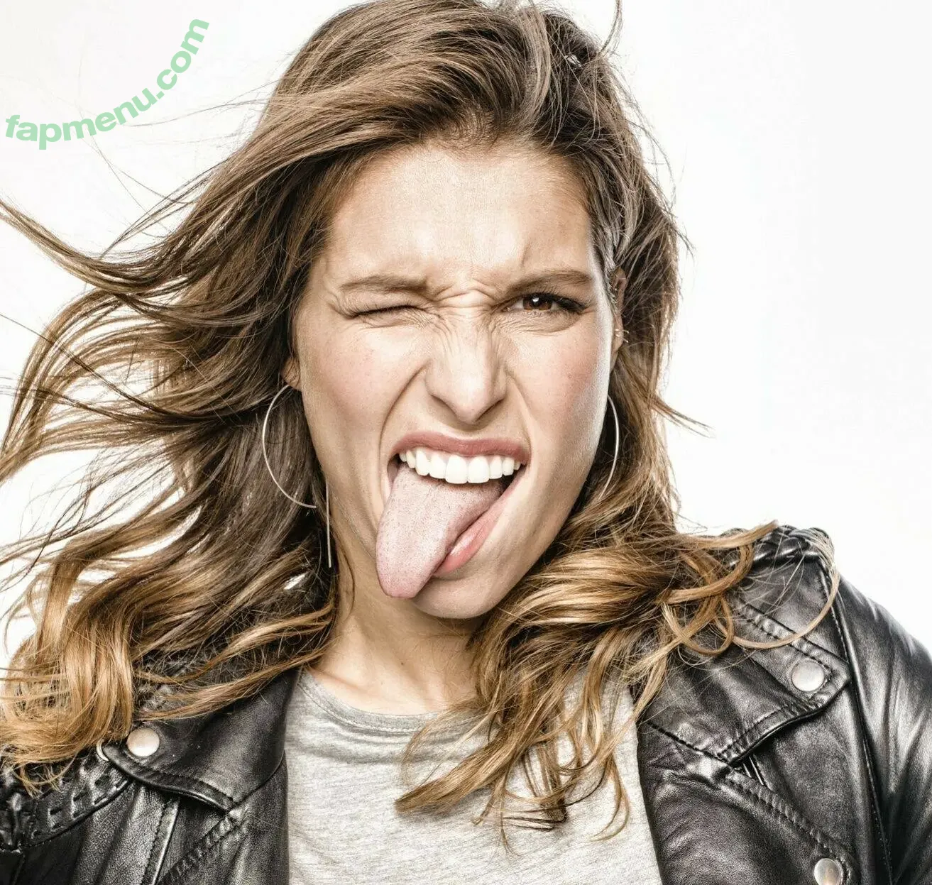 Laury Thilleman nude photo #0039 (laurythilleman)
