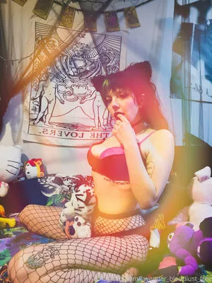 lavender_bloodlust_free / freedeadcat_woah nude photo #0015
