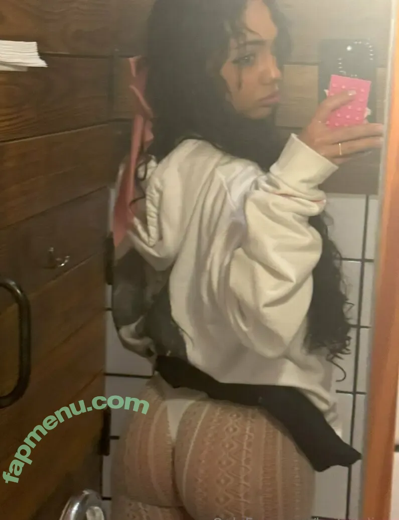 layladeline nude photo #0008 (layladeline)