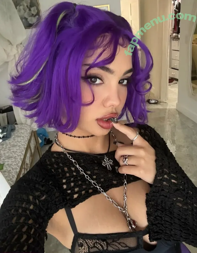 Layladeline nude photo #0001 (layladin_)