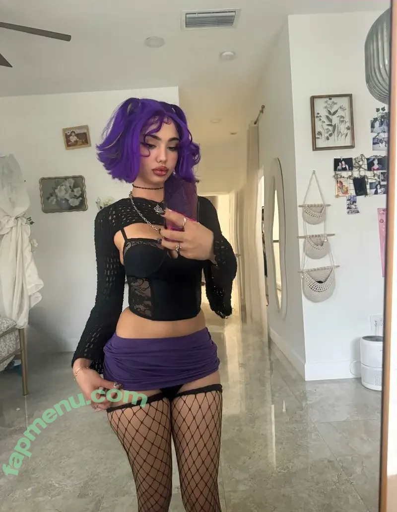 Layladeline nude photo #0002 (layladin_)