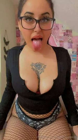 laylalovelyxxx / layla_lovely57 nude photo #1902