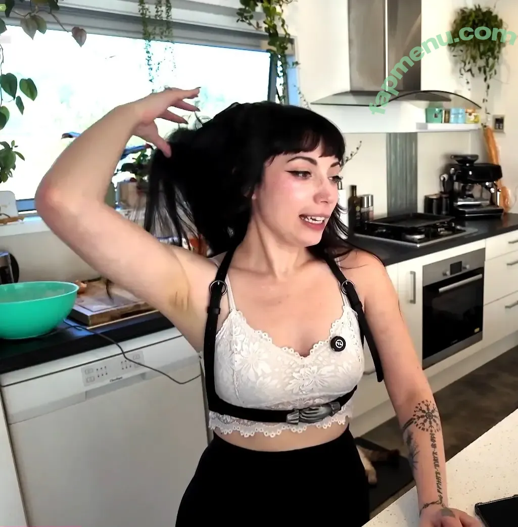 Layna Lazar nude photo #0292 (LaynaLazar)