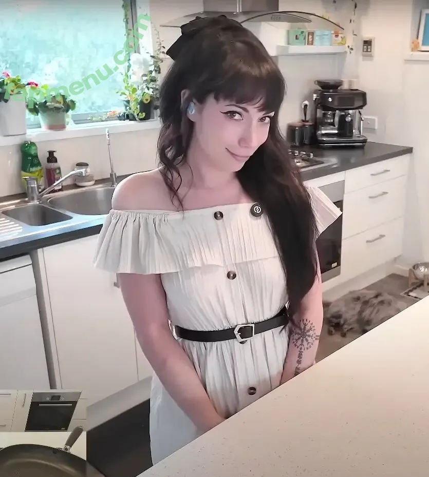 Layna Lazar nude photo #0341 (LaynaLazar)