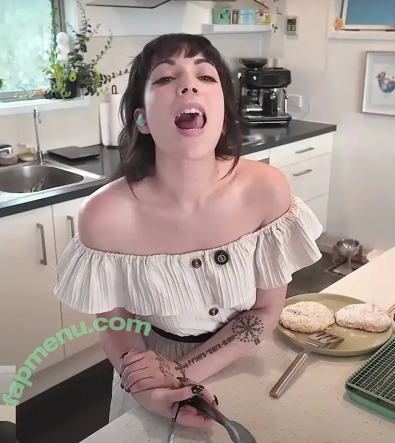 Layna Lazar nude photo #0349 (LaynaLazar)