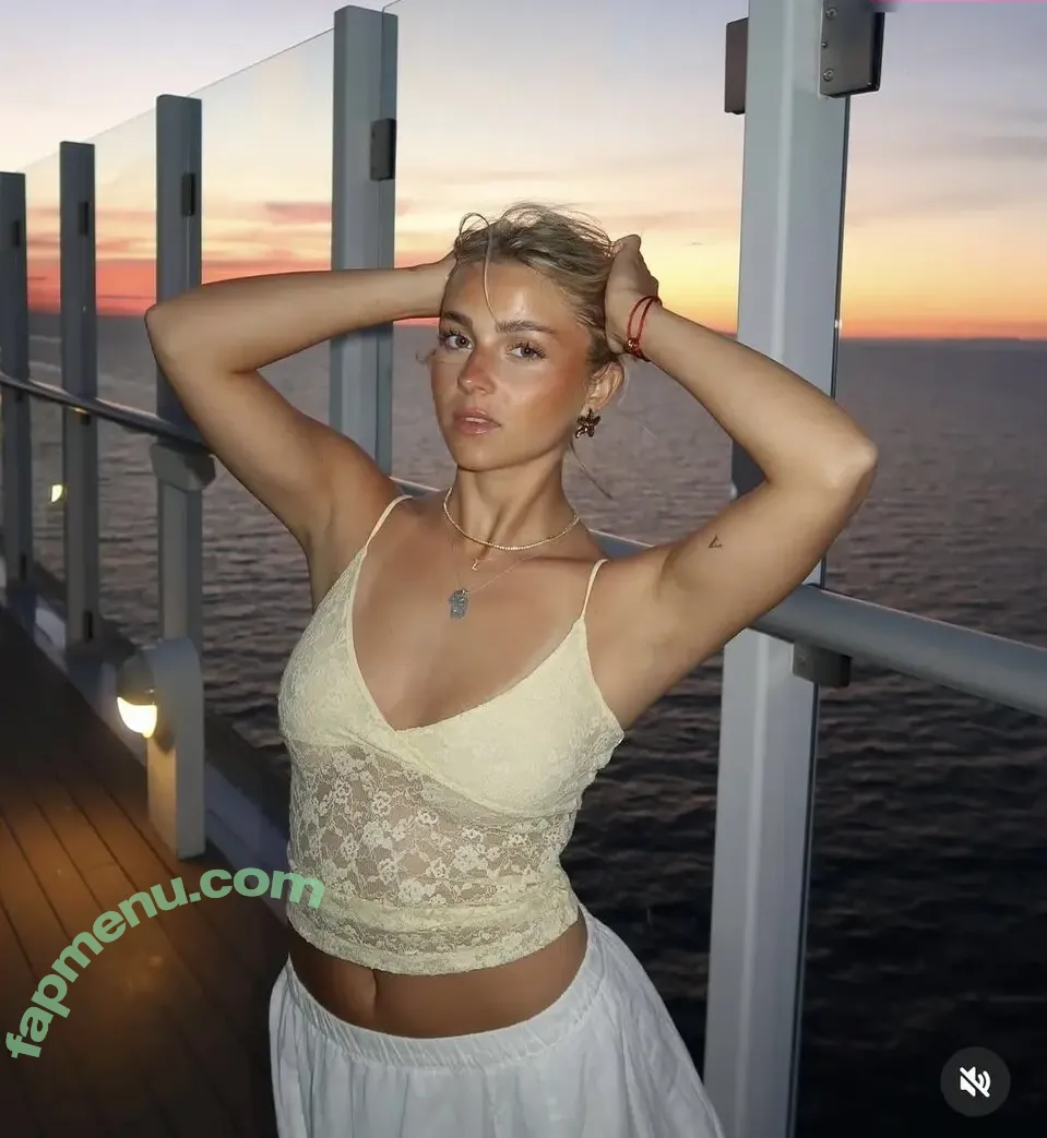Lea Breuer nude photo #0162 (leabreuerr)