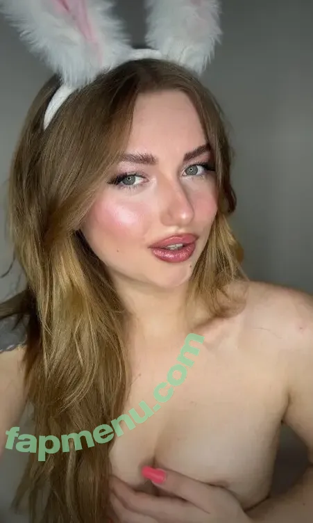 Lea Essence nude photo #0006 (leaessence)