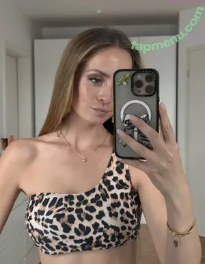 Lea Katharina Maria / leakatharinamaria nude photo #2081