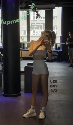 Lea Peach nude photo #1450