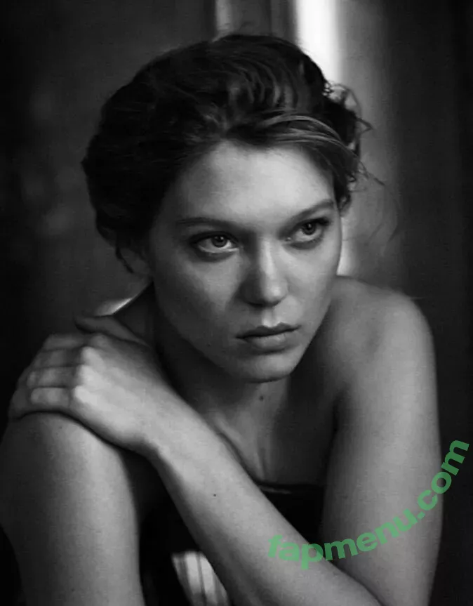 Lea Seydoux nude photo #0081 (leaseydouxfr)