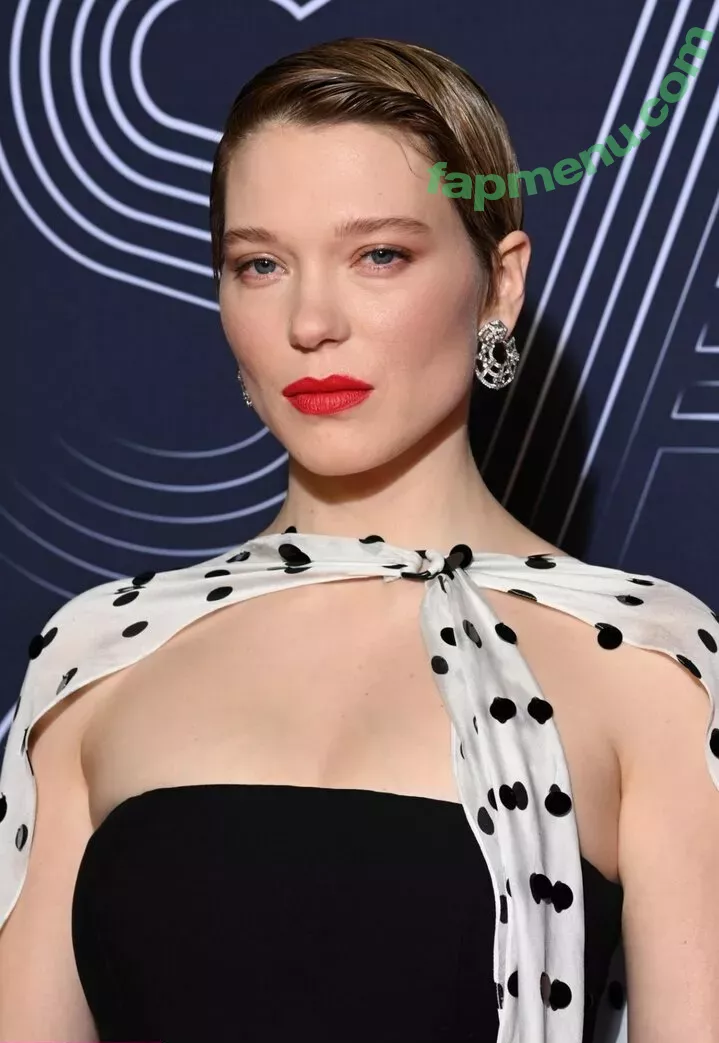 Lea Seydoux nude photo #0289 (leaseydouxfr)