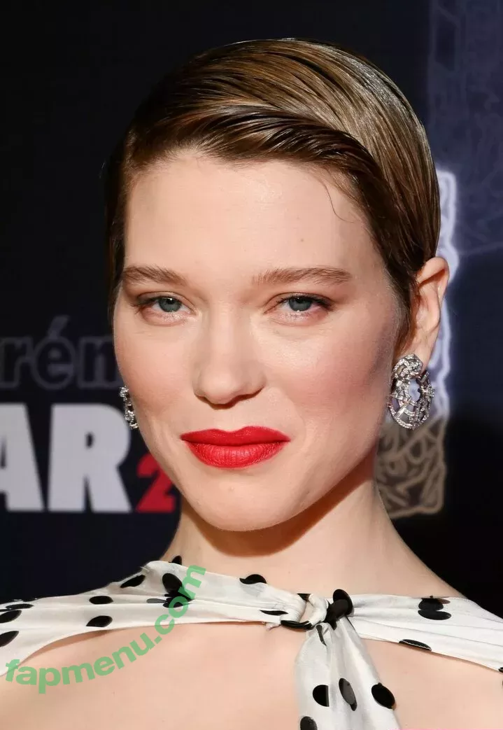 Lea Seydoux nude photo #0292 (leaseydouxfr)