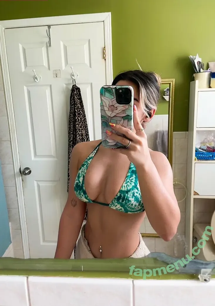 Leafsnlifts nude photo #0004 (Leafsnlifts)