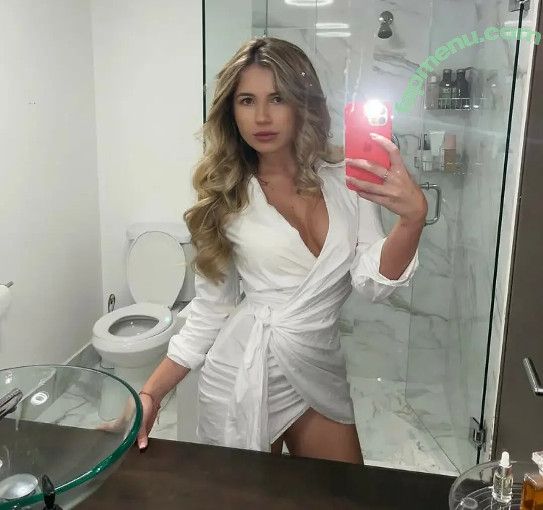 Leah Peters nude photo #0006 (leahpeterss)