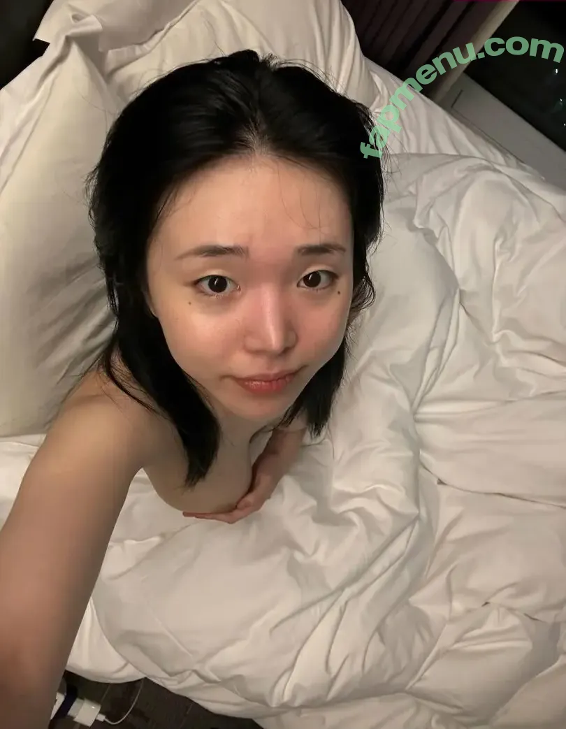 Lee Yeonwoo nude photo #0502 (yeonwooahh / 이연우)