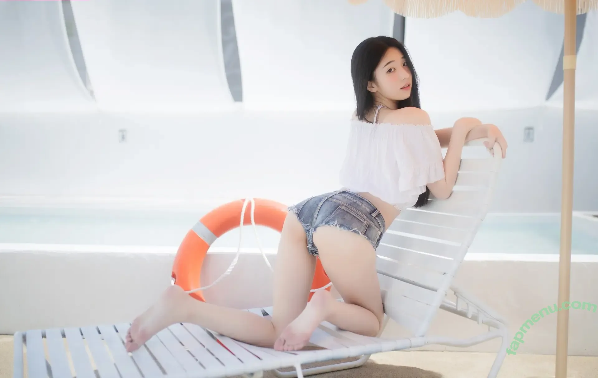 Lee Yeonwoo nude photo #0519 (yeonwooahh / 이연우)