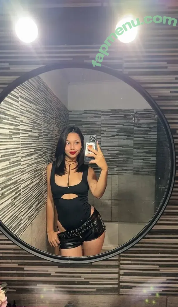 leeiia nude photo #0006 (Leia)