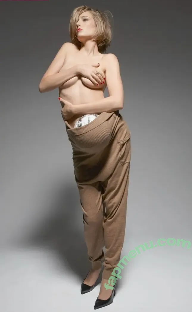 Leelee Sobieski nude photo #0248 (MissSobieski / leeleesobieskii)