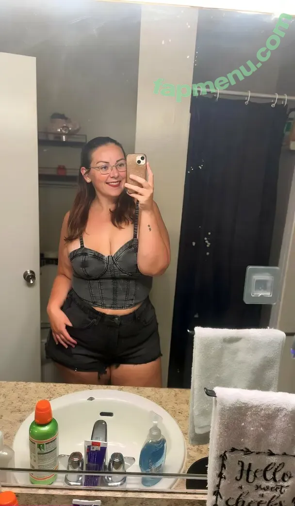 leeleexxxo nude photo #0021 (leeleexo__)