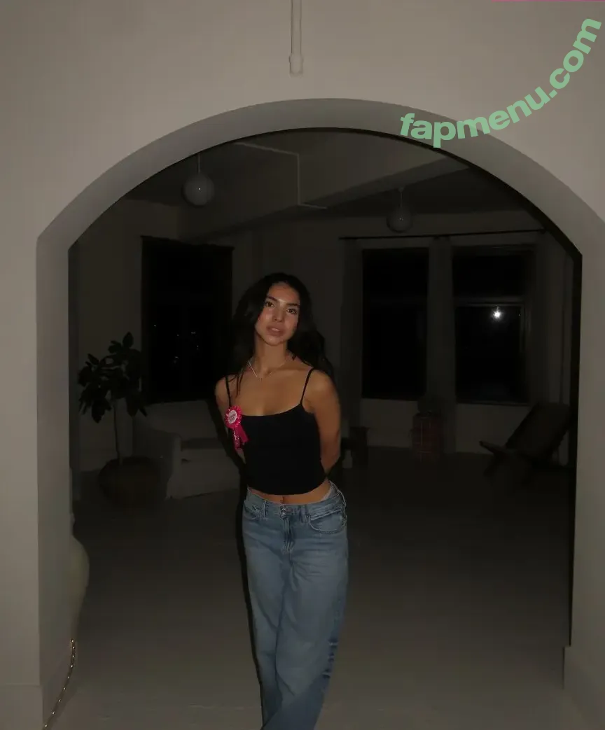 Leenah Robinson nude photo #0021 (leenahrobinson)
