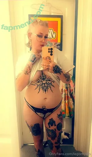  nude photo #0004