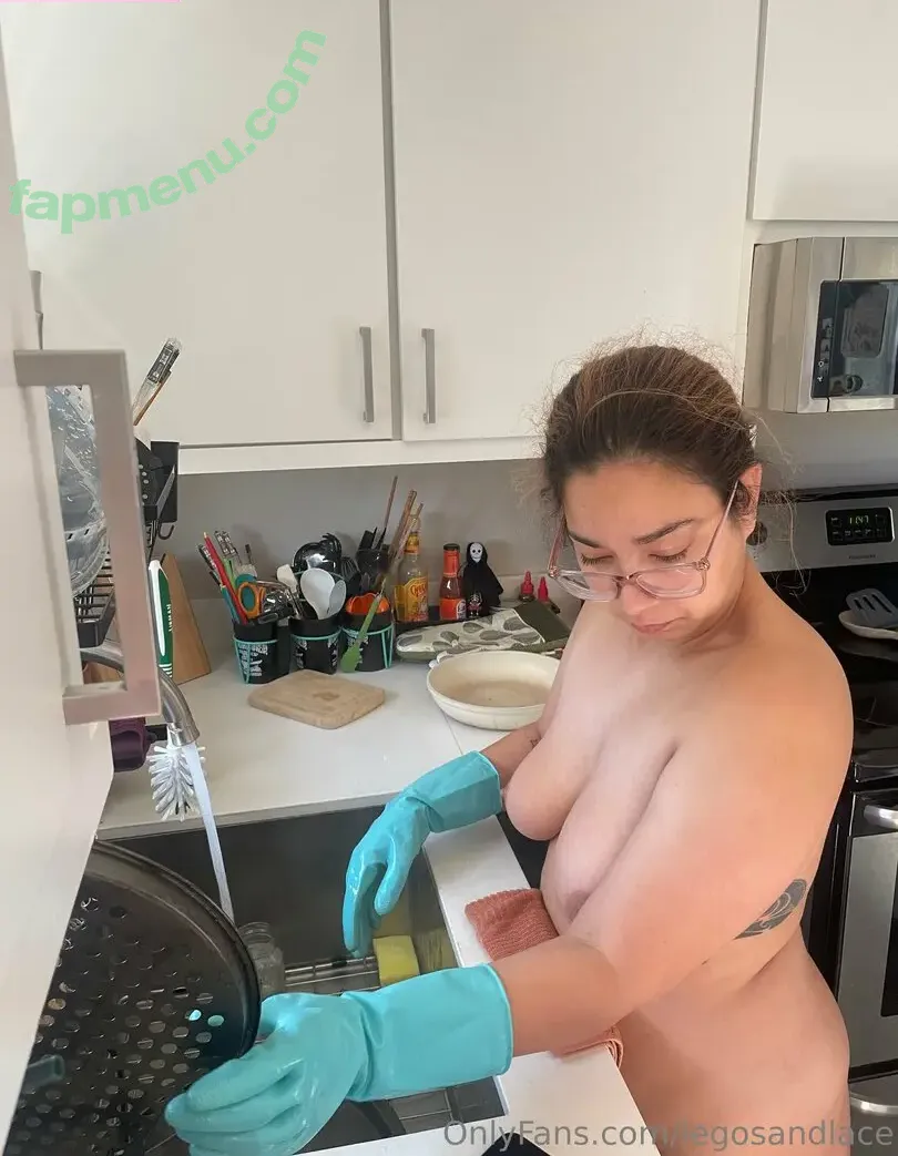 legosandlace nude photo #0004 (reel)