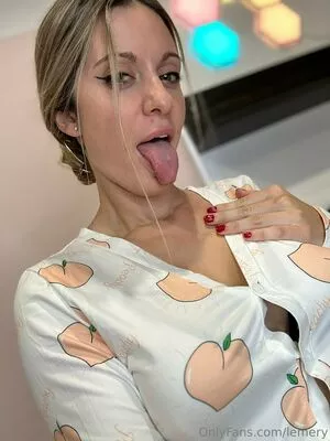  nude photo #2443