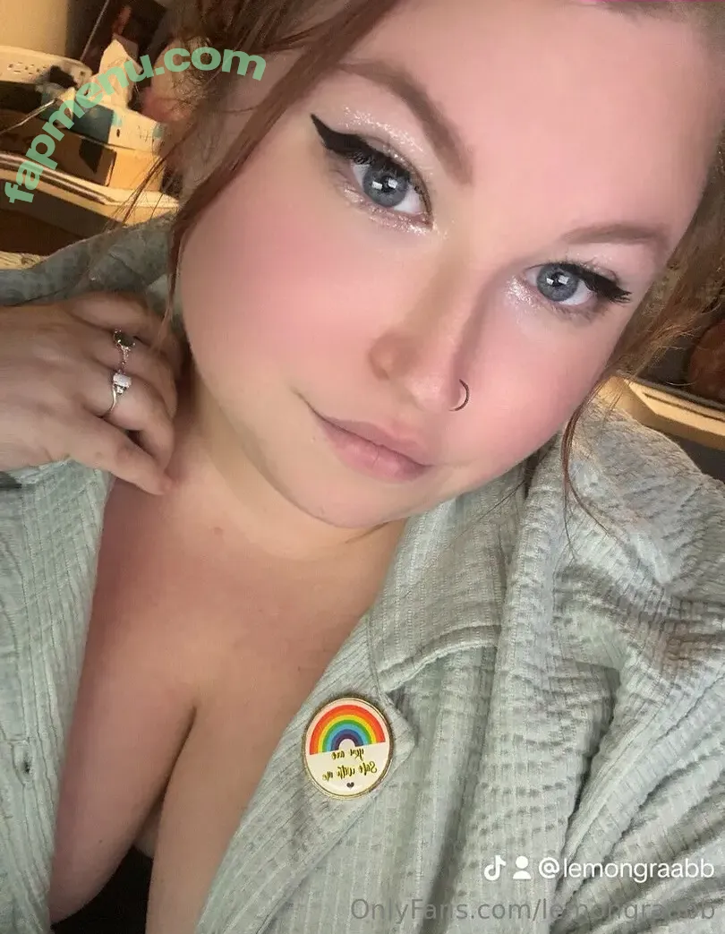 lemongraabb nude photo #0009 (lemongraabb)