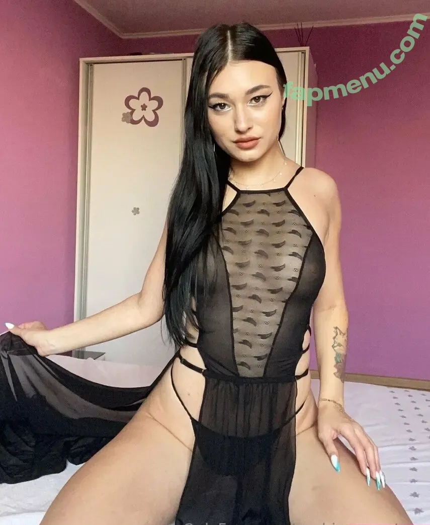 lenaluxia001 nude photo #0008 (lenaluxia001)