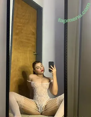  nude photo #0009