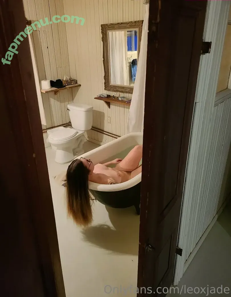 leoxjade nude photo #0018 (leoxjade)
