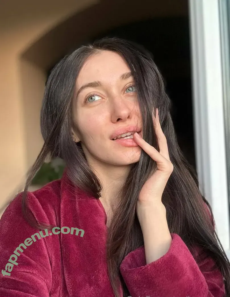 leramoon nude photo #0028 (leramoonn)