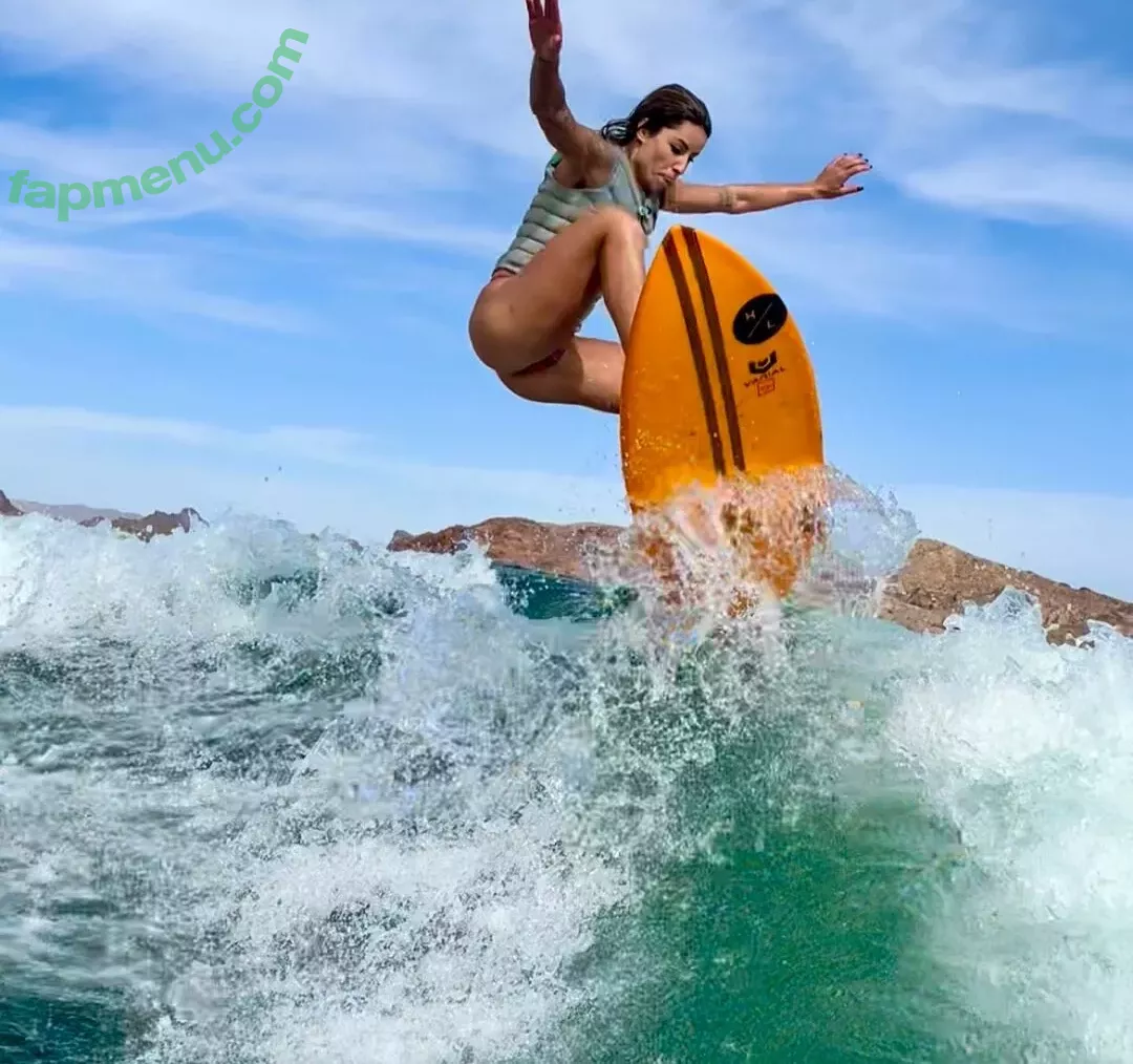 Leticia Bufoni nude photo #0101 (leticiabufoni)