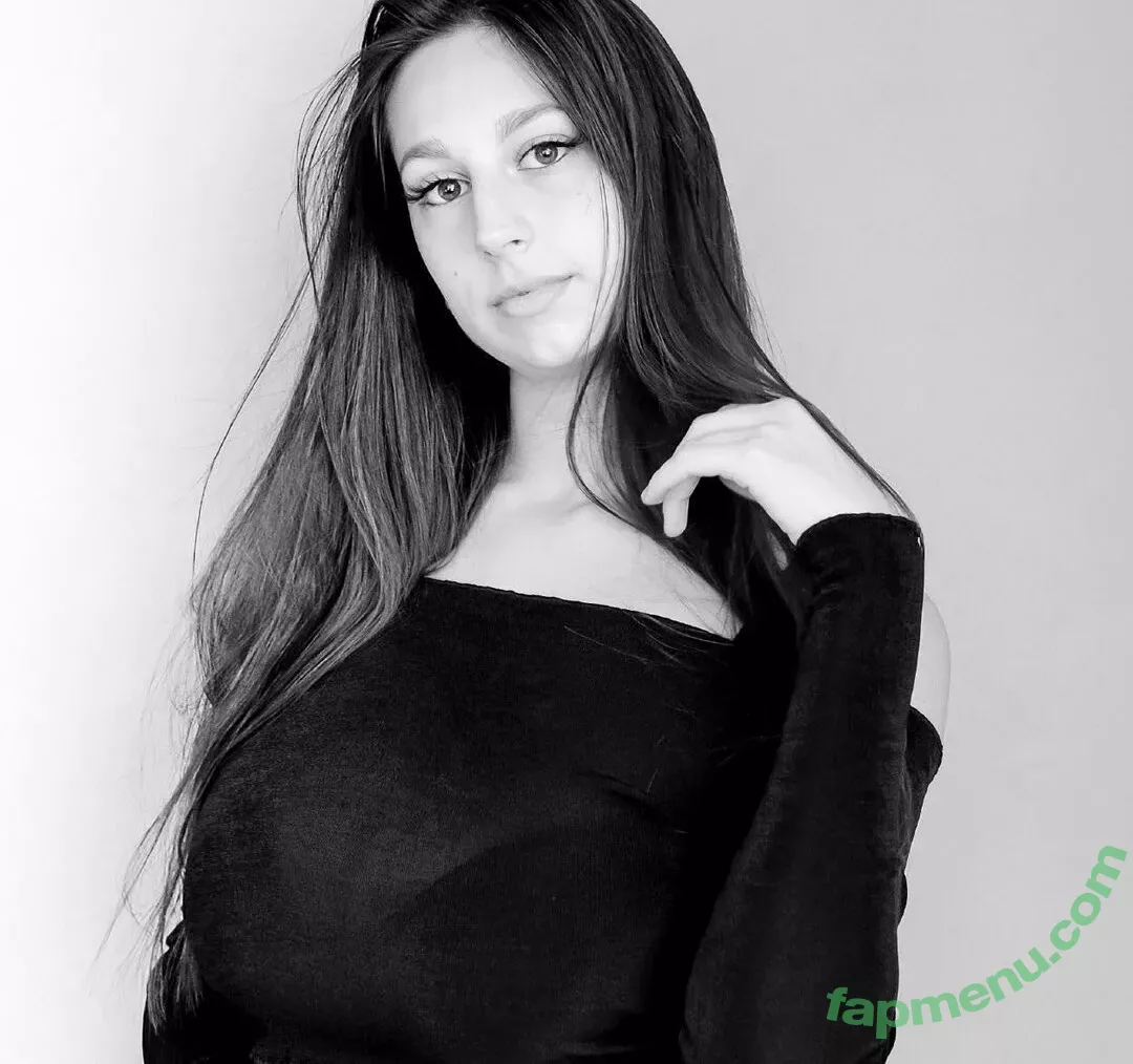 Letizia Ceresa nude photo #0071 (lucre_photos)